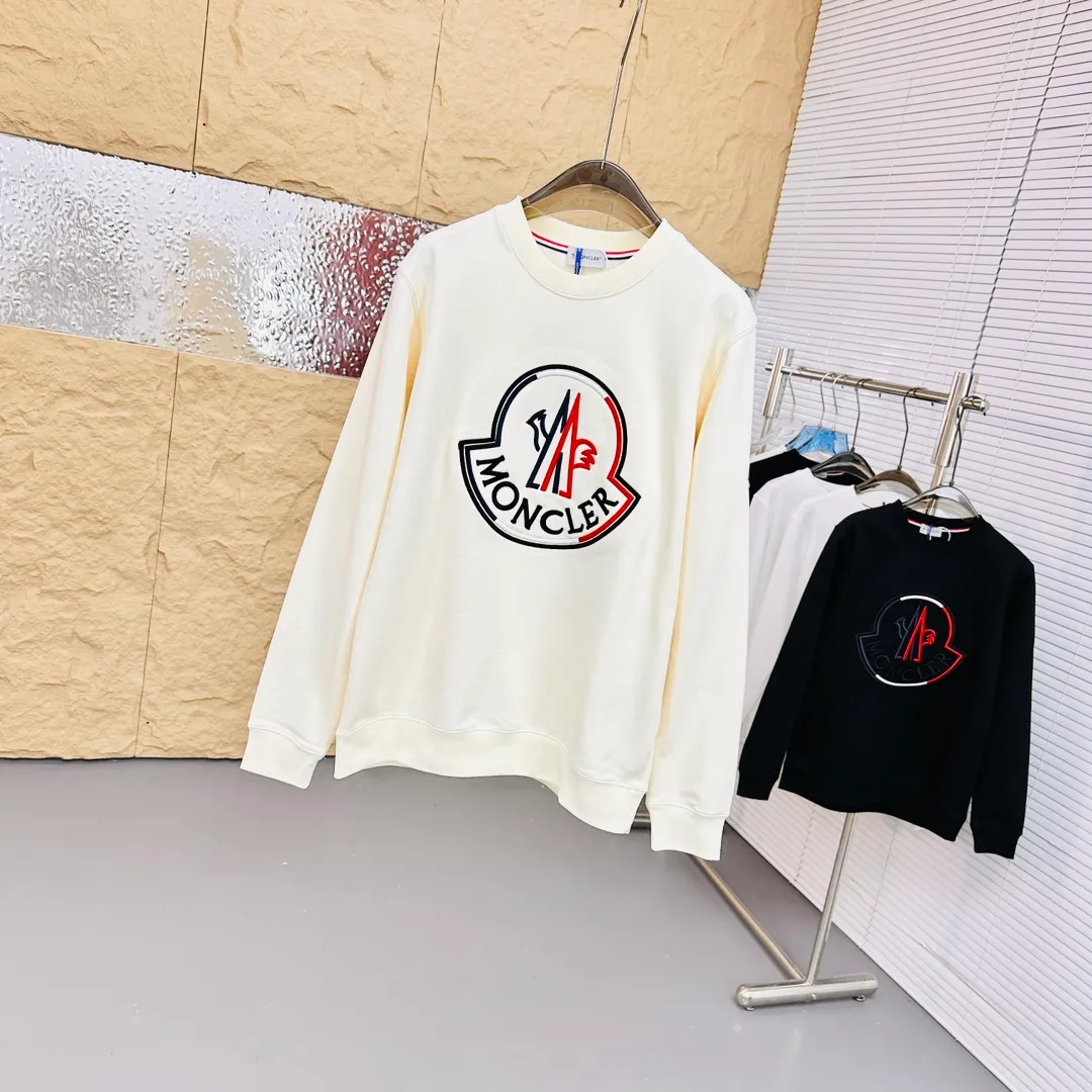 ： 🤳𝐌𝐎𝐍𝐂𝐋𝐄𝐑 ：☑️ 440 👕 ：☑️ 1*1 。🔜 。 ：☑️ 3D ，🇧🇫 1：1 。 ， ， ！🇲🇩 ！ Size：☑️S 〰️M 〰️L 〰️XL 〰️XXL
